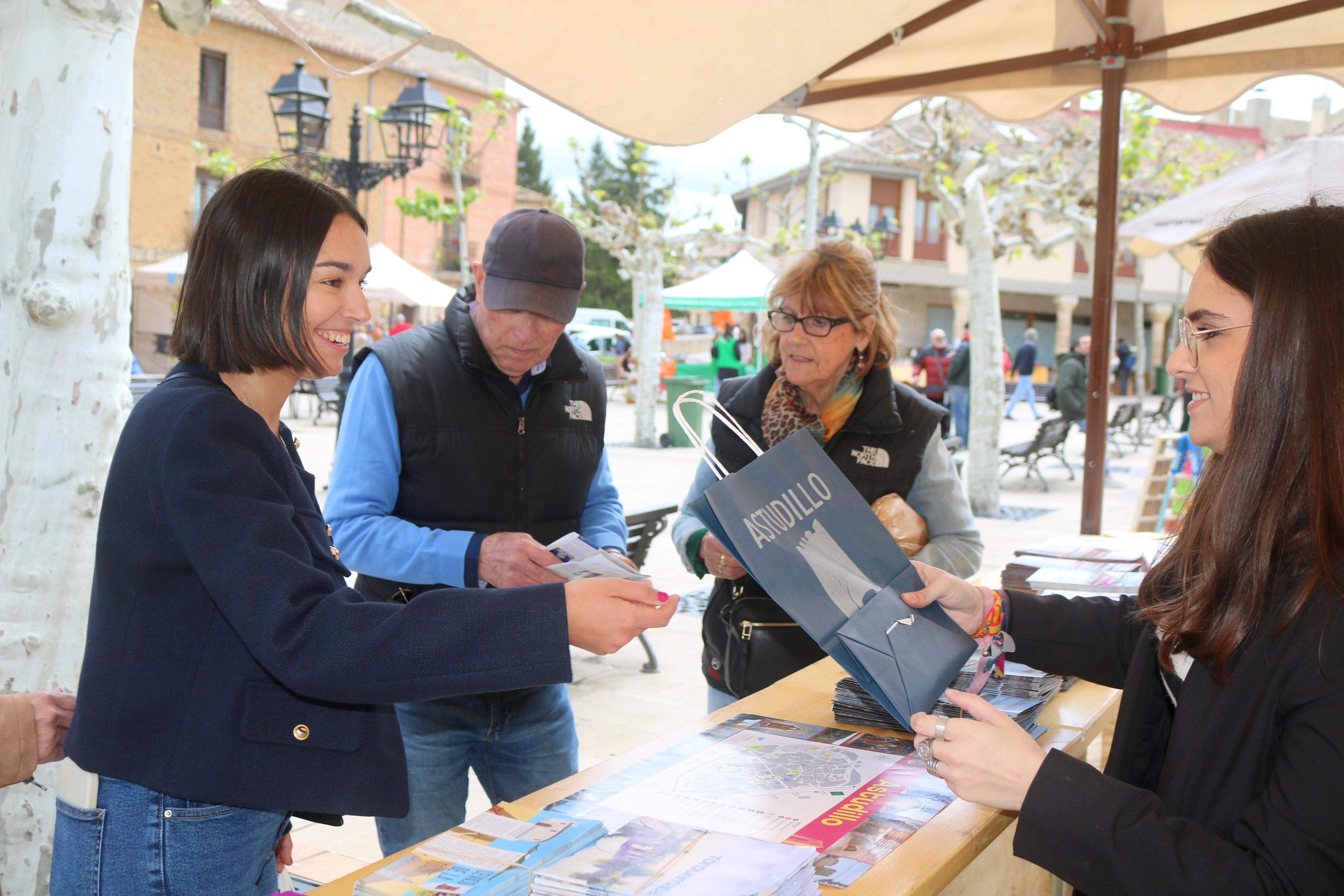 XI Muestra de Artesanía en Astudillo