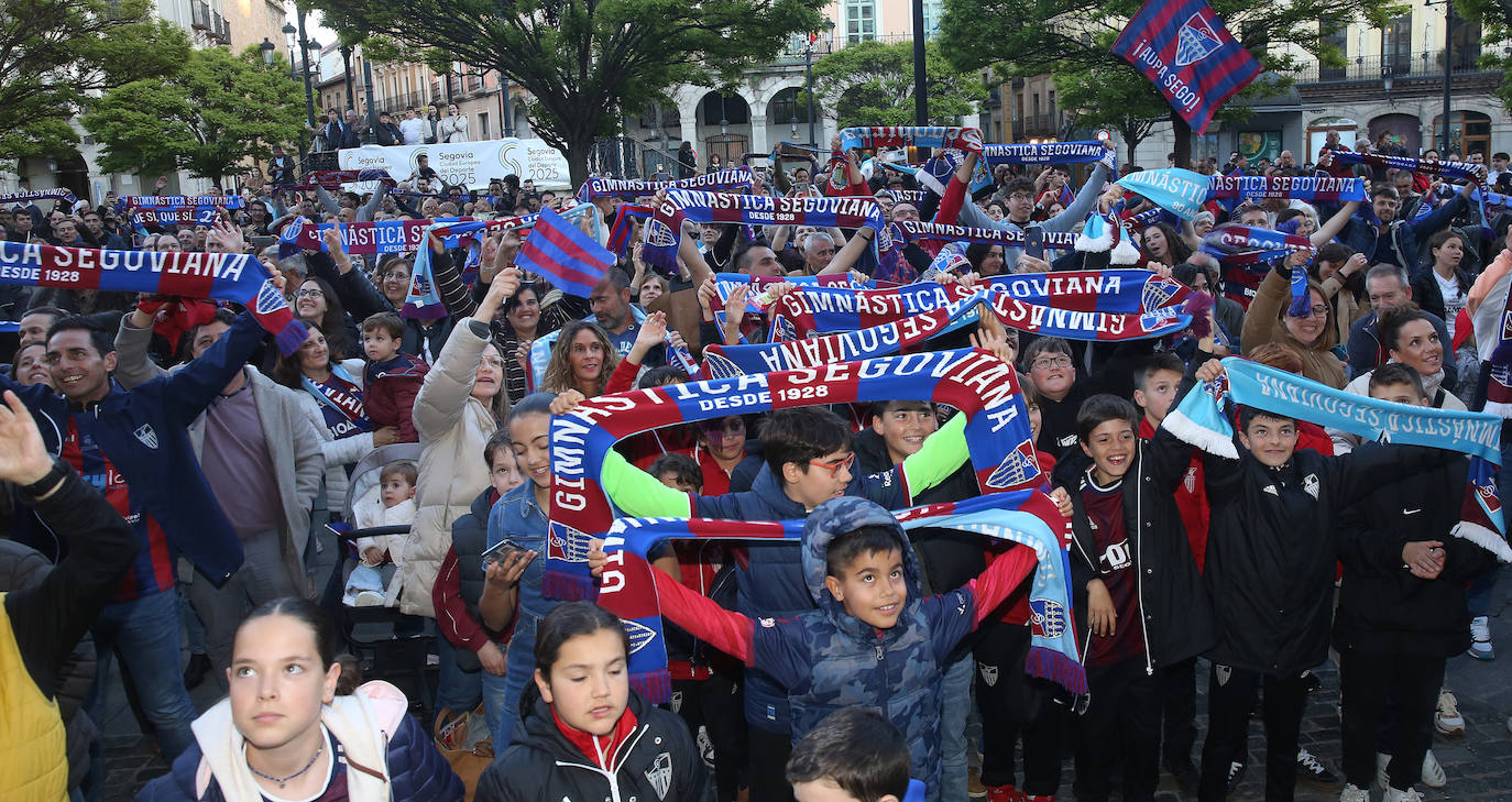 Las fotos de la celebración de la Segoviana en la Plaza Mayor