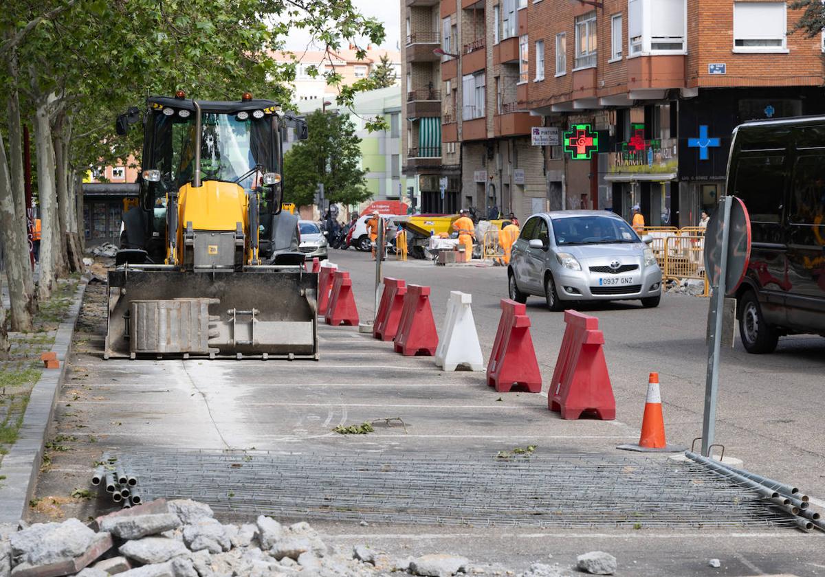 Las obras en la calle Tórtola en Pajarillos por labores de reurbanización.