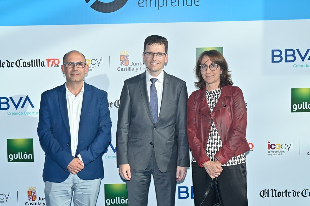 PSOE Ayuntamiento de Valladolid: Luis Vélez, Pedro Herrero y Celia García.