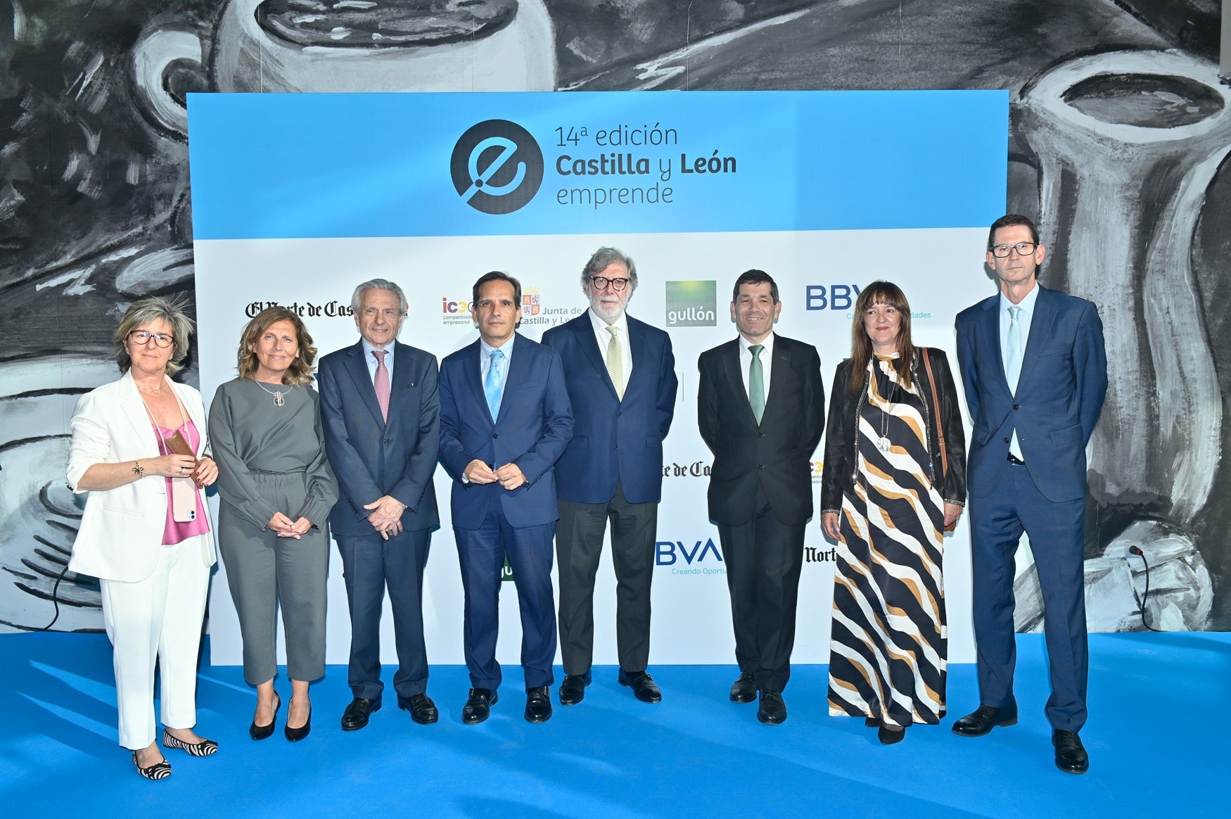 El jurado de los premios, compuesto por Charo López (directora de Negocio de El Norte de Castilla), Marta García (directora de Banca de Empresas en Valladolid de BBVA), Félix Cano (vicepresidente de la Cámara de Comercio de Valladolid), Augusto Cobos (director general del Instituto para la Competitividad Empresarial), Santiago Aparicio (presidente de CEOE Castilla y León), Francisco Hevia (director corporativo de Gullón), María Ángeles Pérez Rueda (delegada del rector de la Universidad de Valladolid para la transferencia del conocimiento) y Goyo Ezama (director general de El Norte).