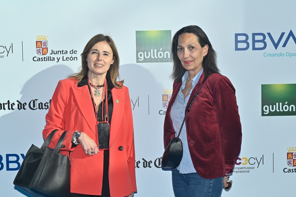 Mónica Fernández y Eva Hernansanz.