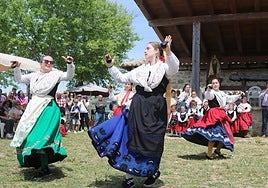 Danzas en la Campera en honor de San Gregorio.