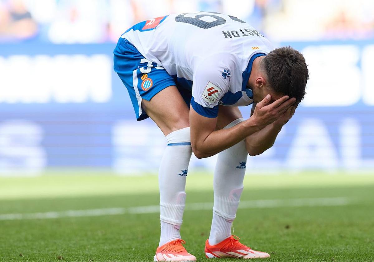 Gastón Valles se lamenta tras una ocasión en el último partido del Espanyol ante el Sporting