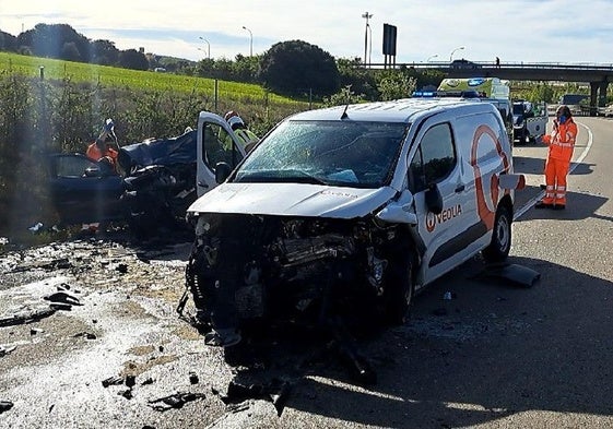 Estado en el que han quedado los vehículos implicados en el accidente.