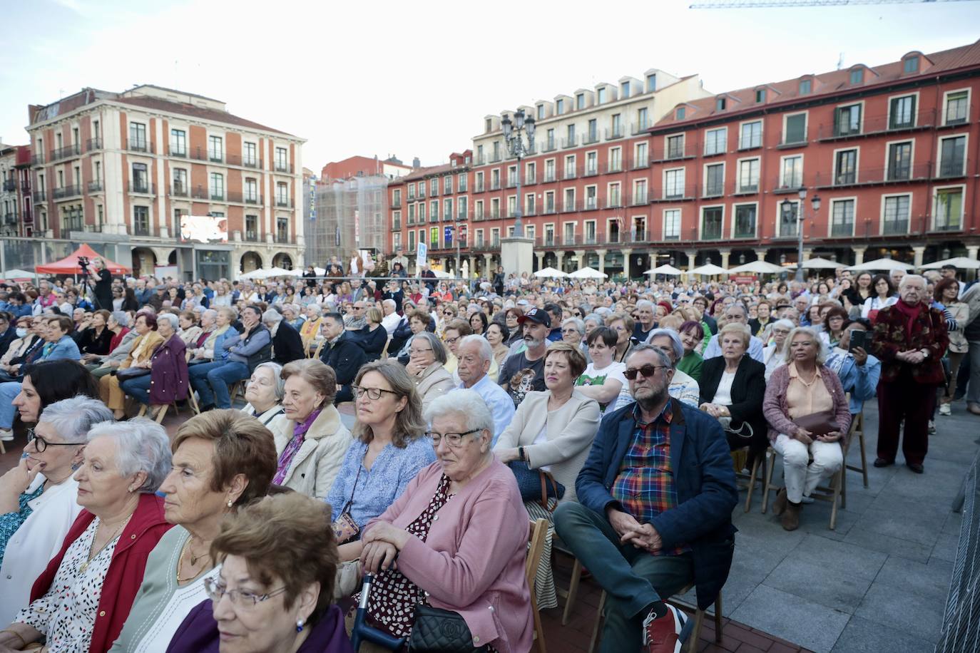 Las imágenes de la celebración de la fiesta de la zarzuela en la Plaza Mayor