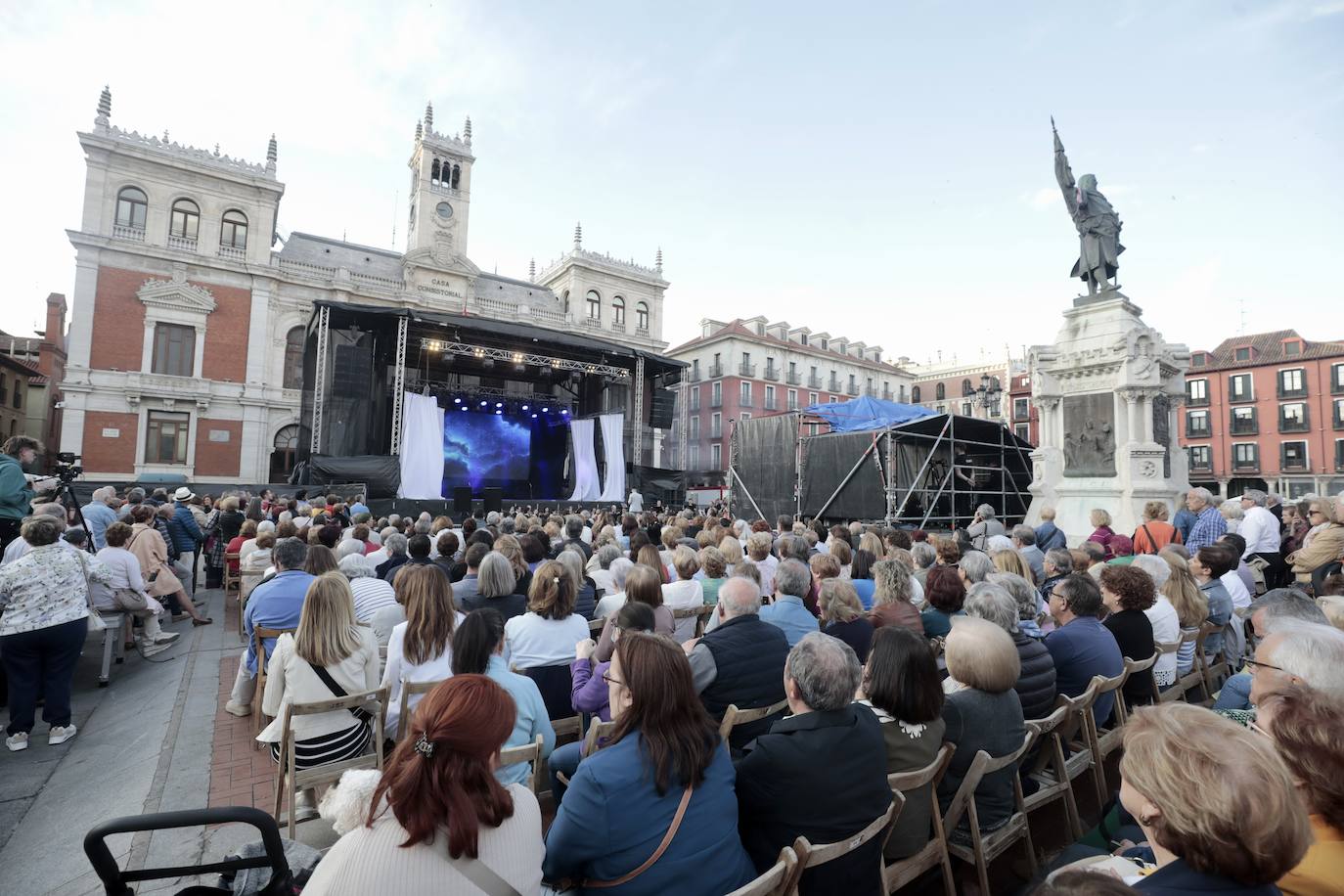 Las imágenes de la celebración de la fiesta de la zarzuela en la Plaza Mayor