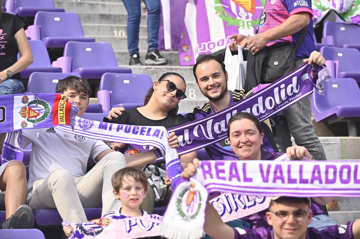 Búscate en la grada del estadio José Zorrilla (3/4)