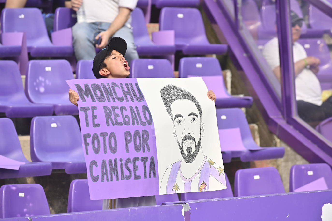 Búscate en la grada del estadio José Zorrilla (3/4)