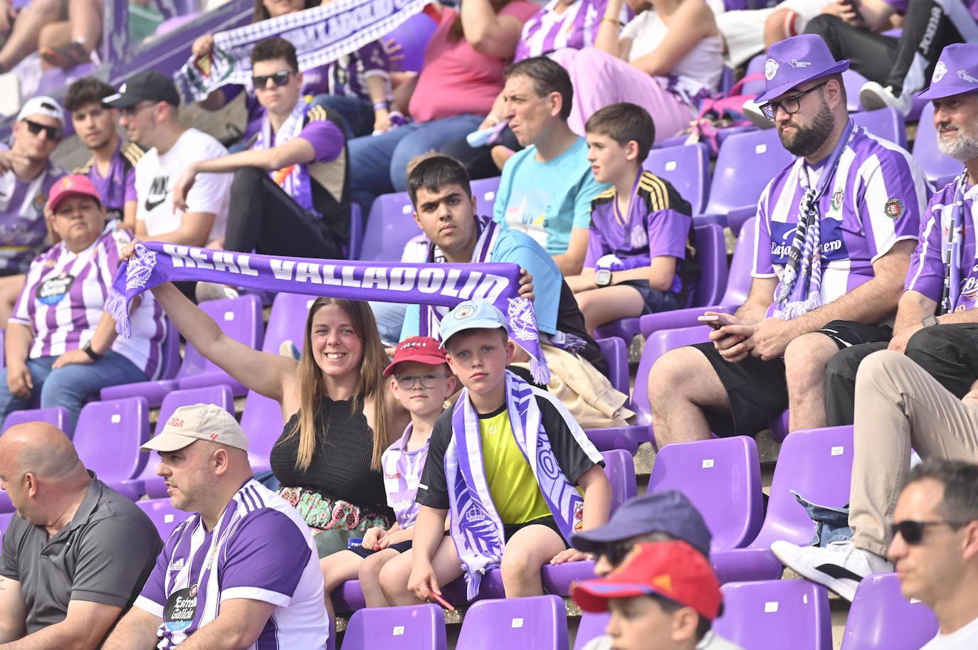 Búscate en la grada del estadio José Zorrilla (4/4)