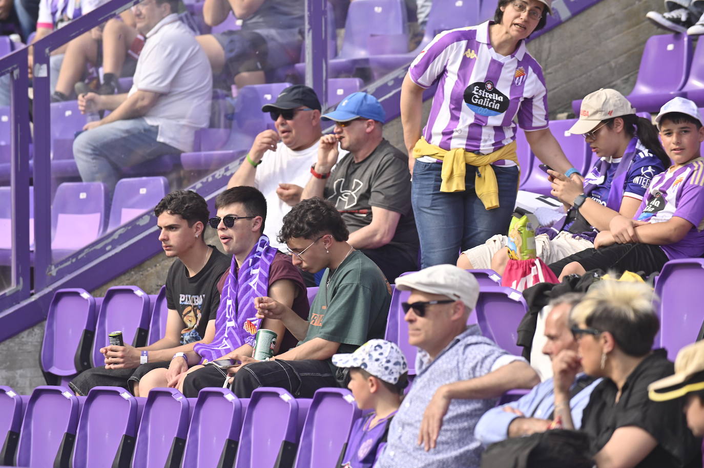 Búscate en la grada del estadio José Zorrilla (3/4)