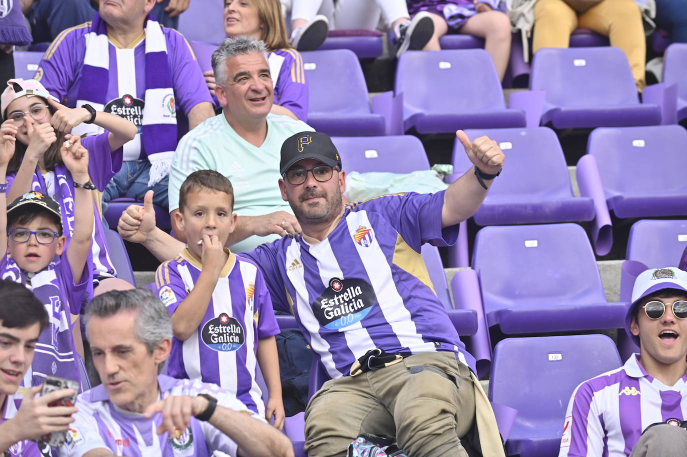 Búscate en la grada del estadio José Zorrilla (2/4)