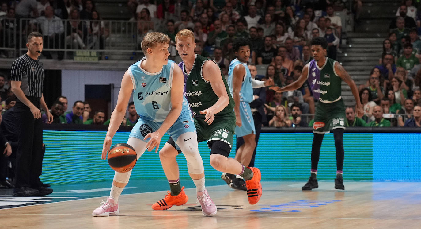 Emocionante ovación al Zunder en su último partido en ACB