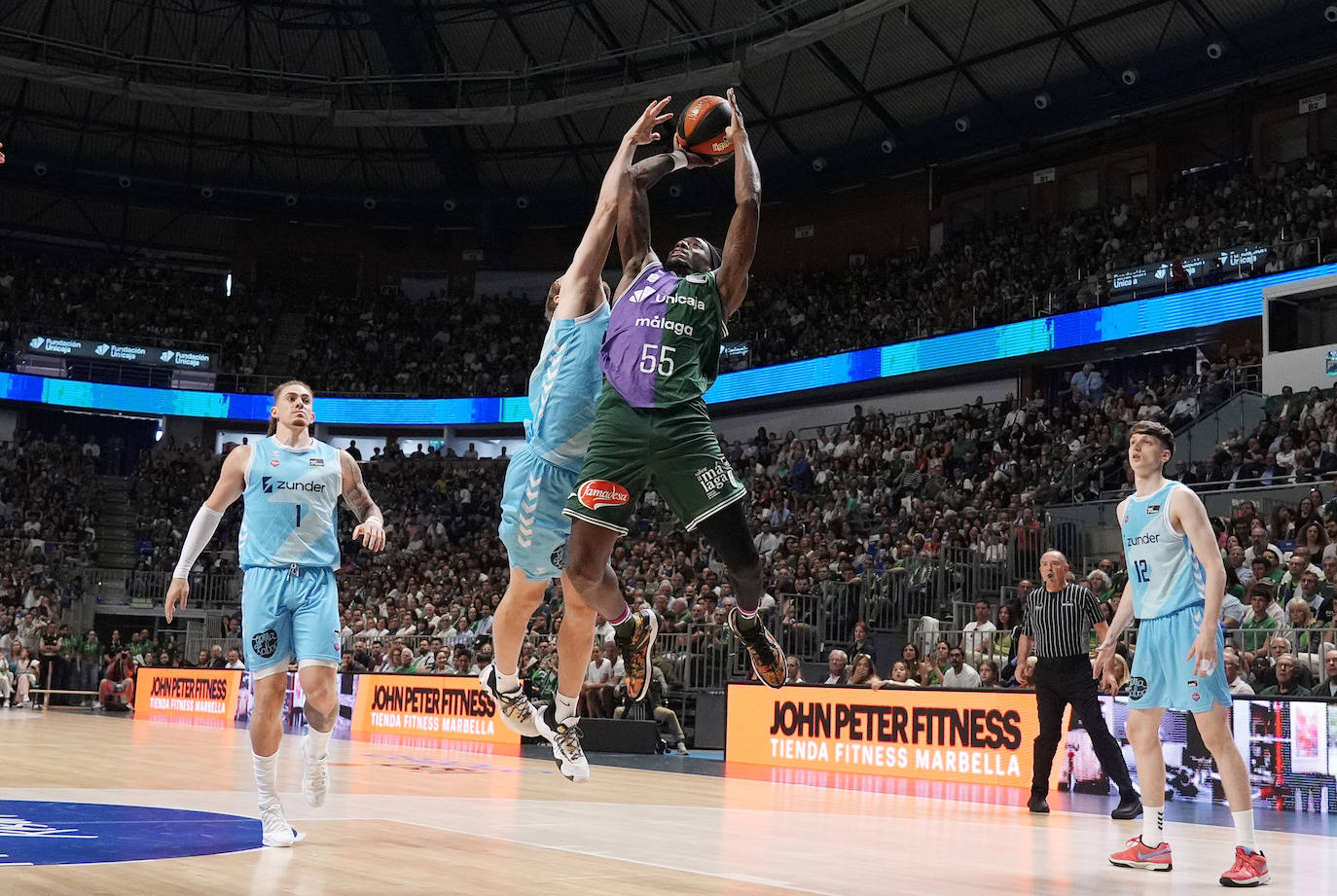 Emocionante ovación al Zunder en su último partido en ACB