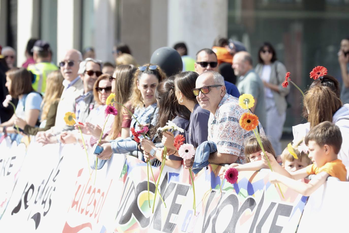 Un millar de participantes se suma a la I Carrera de las Familias de Valladolid (1/2)