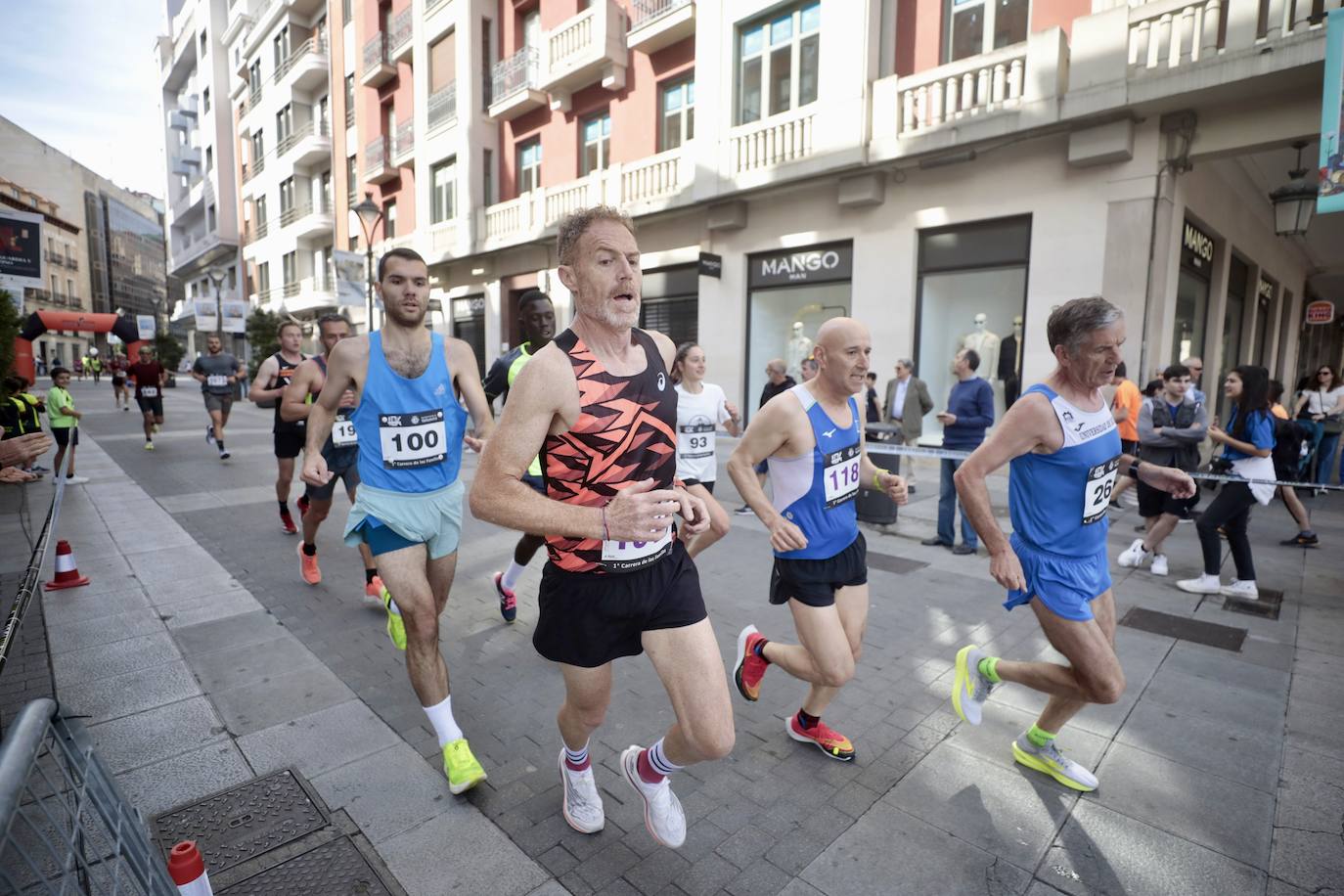 Un millar de participantes se suma a la I Carrera de las Familias de Valladolid (2/2)