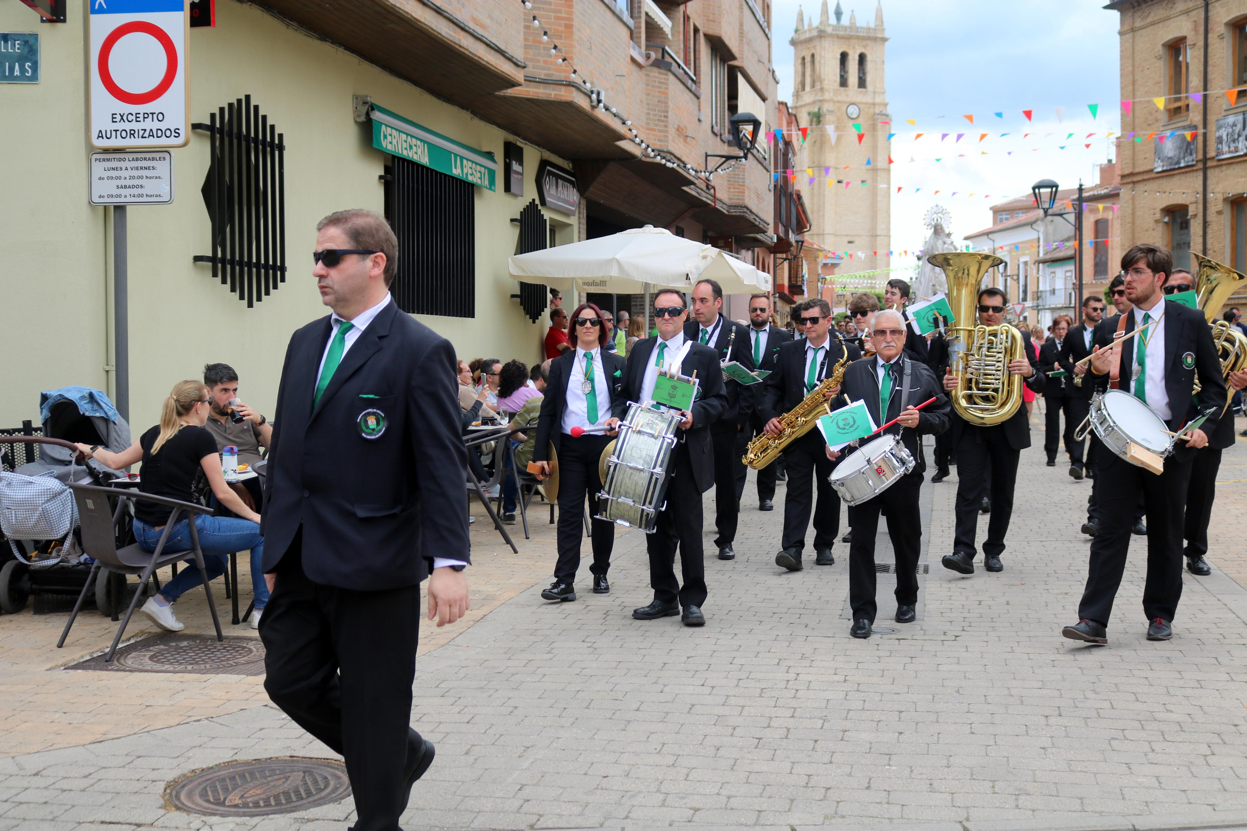 Villamuriel de Cerrato se rinde a la Virgen del Milagro