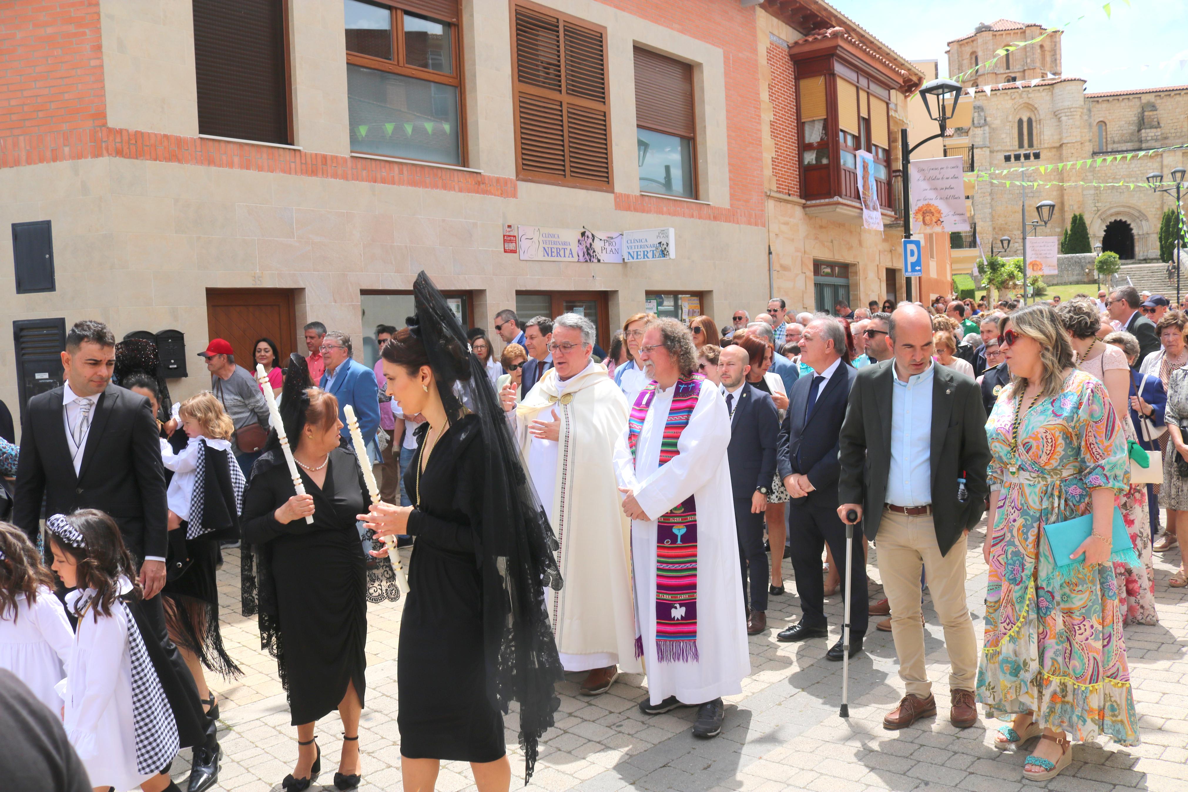 Villamuriel de Cerrato se rinde a la Virgen del Milagro