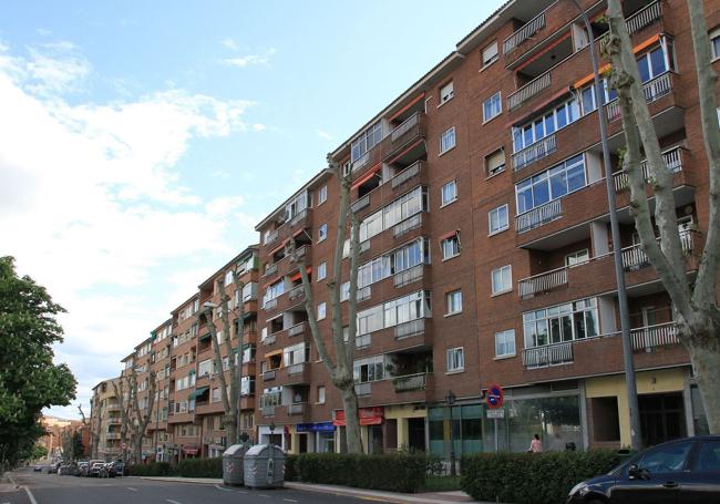 Bloques de edificios en Puente de Hierro.