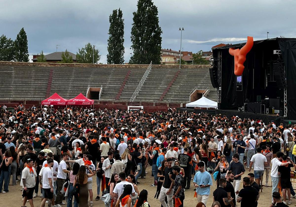 Vista general del Burladero Show Fest celebrado este sábado en la plaza de toros.