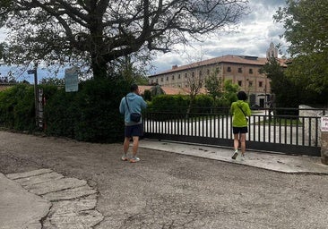 Las clarisas de Belorado se enrocan en su convento e impiden la entrada a los fieles