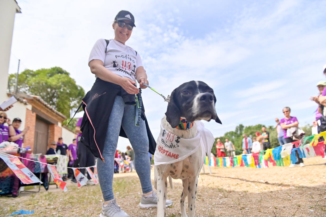 Desfile de mascotas en la ermita de San Isidro en Valladolid