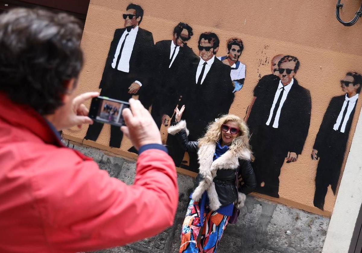 El mural que rinde homenaje a 'Reservoir dogs', en una de las paredes de Cantarranas.