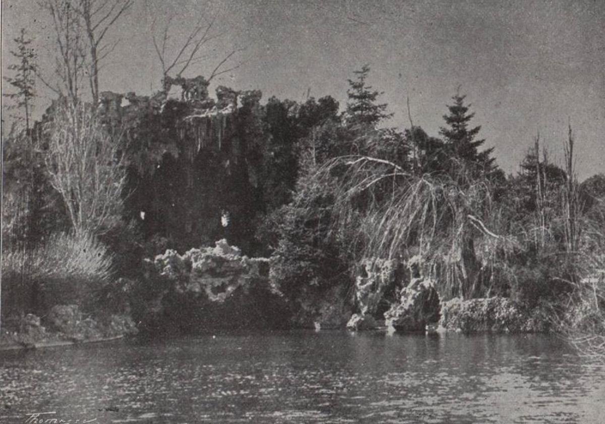 El lago y la cascada del Campo Grande en una fotografía tomada por Josep Thomas en 1.900