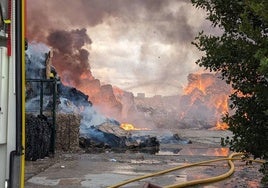 El incendio en la planta de Marepa de Aldeamayor.