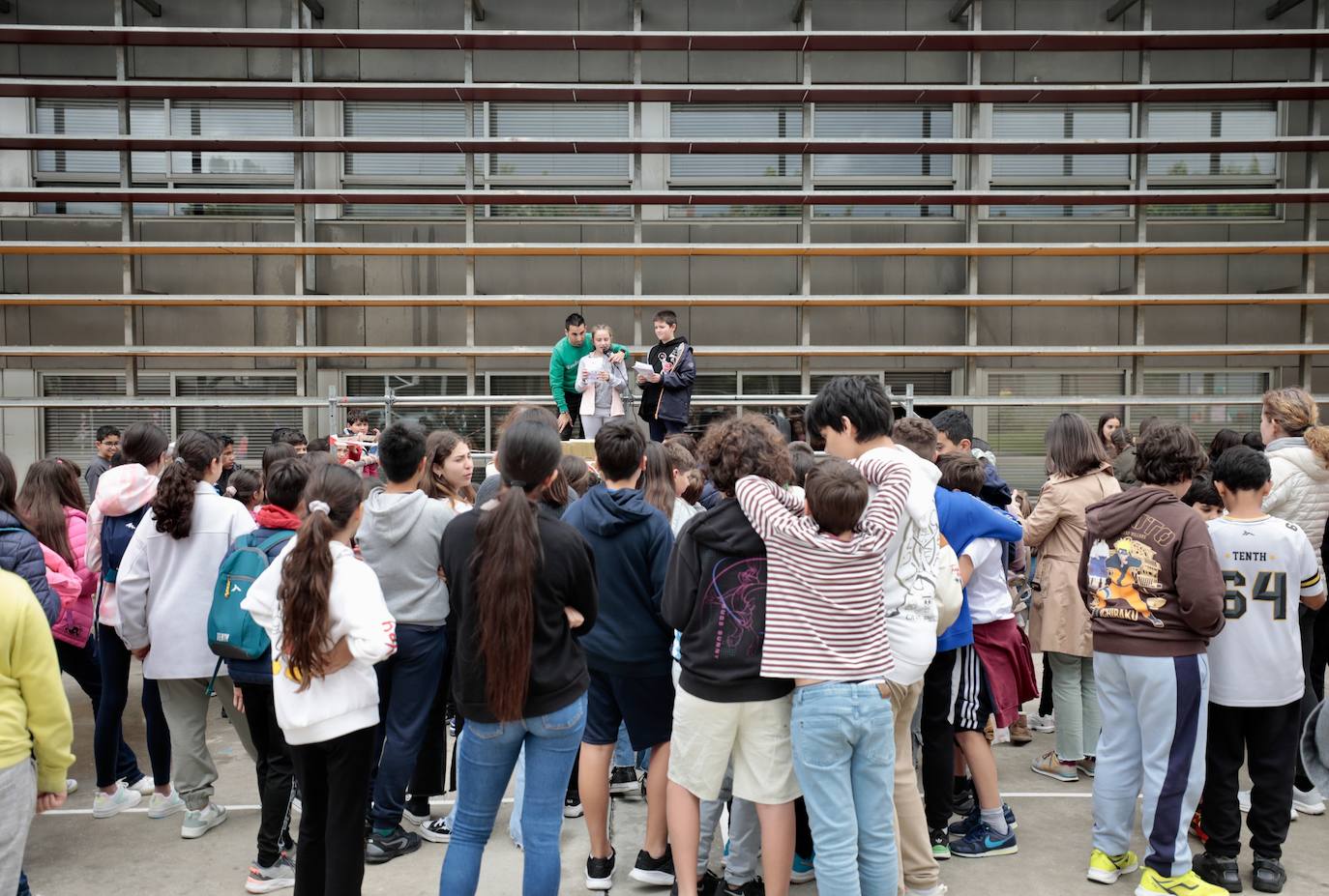 Las imágenes de la cápsula del tiempo del CEIP Parque Alameda