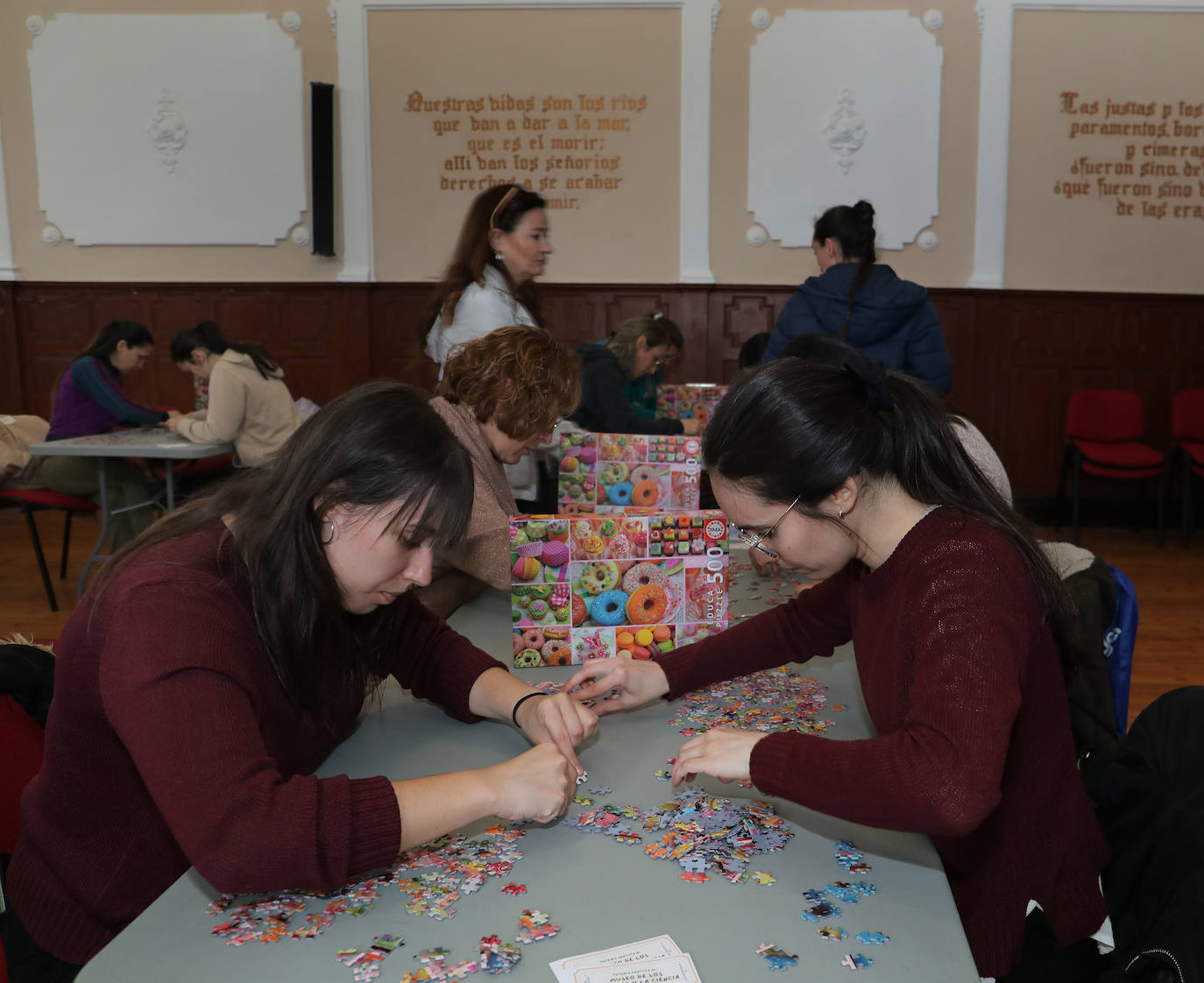 Puzles y caminata solidaria en Paredes de Nava