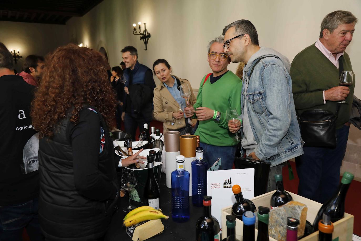 El I Salón Internacional del Vino en Peñafiel, en imágenes