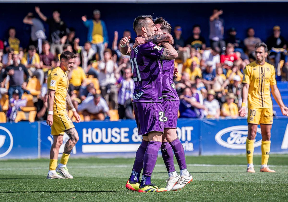 Negredo celebra el gol del empate.