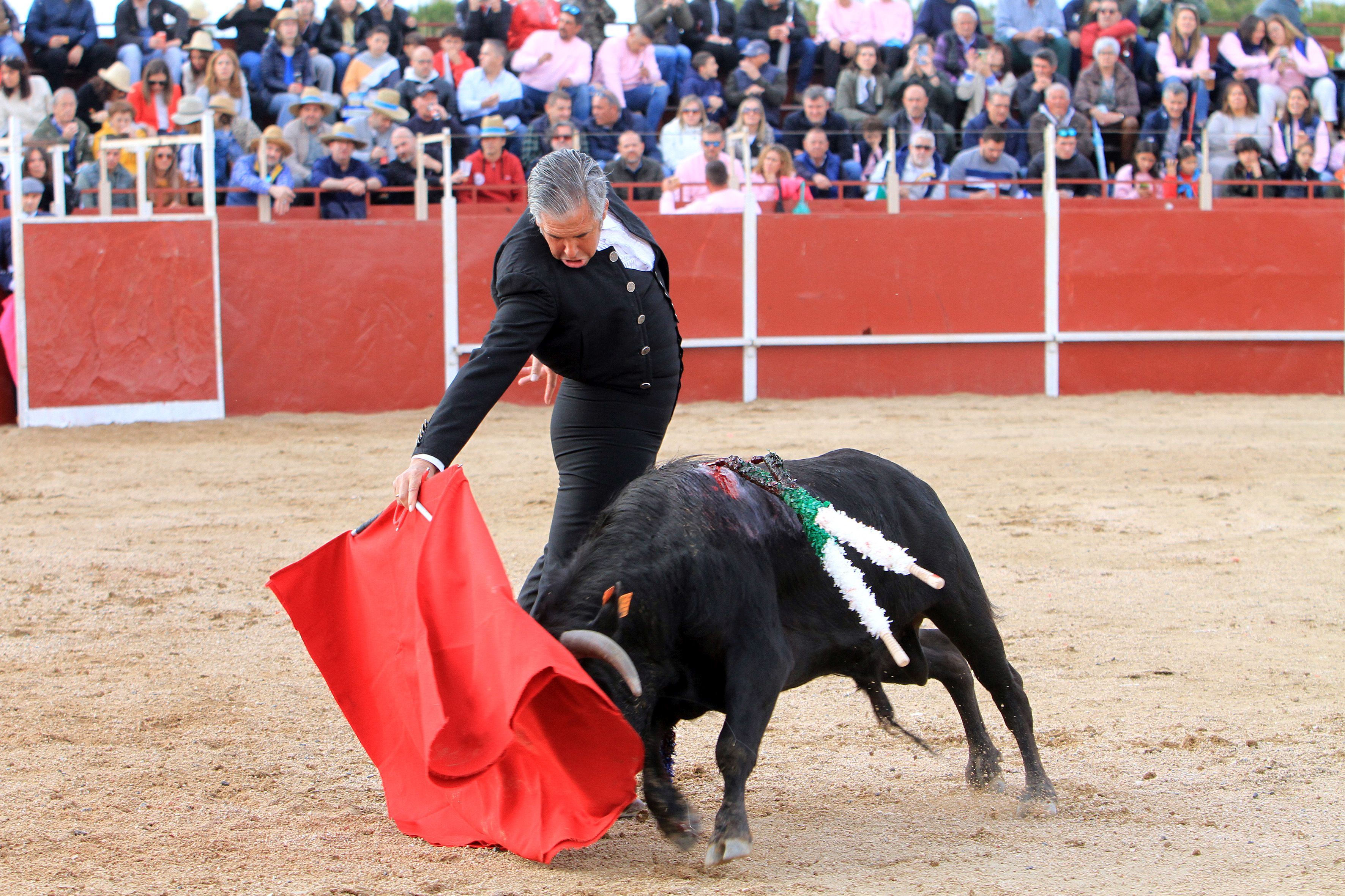 El festejo taurino de La Lastrilla con Ortega Cano, en imágenes