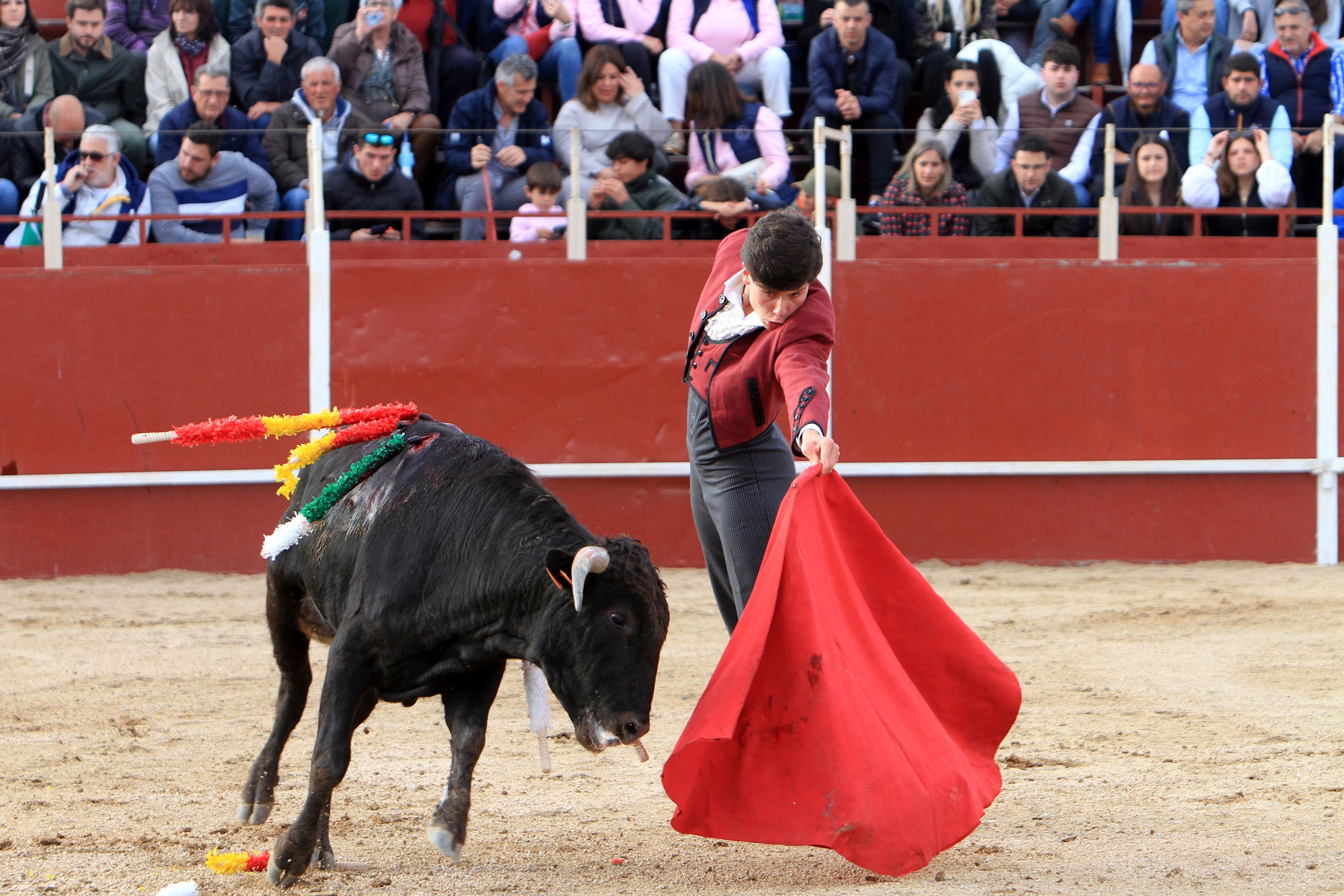 El festejo taurino de La Lastrilla con Ortega Cano, en imágenes