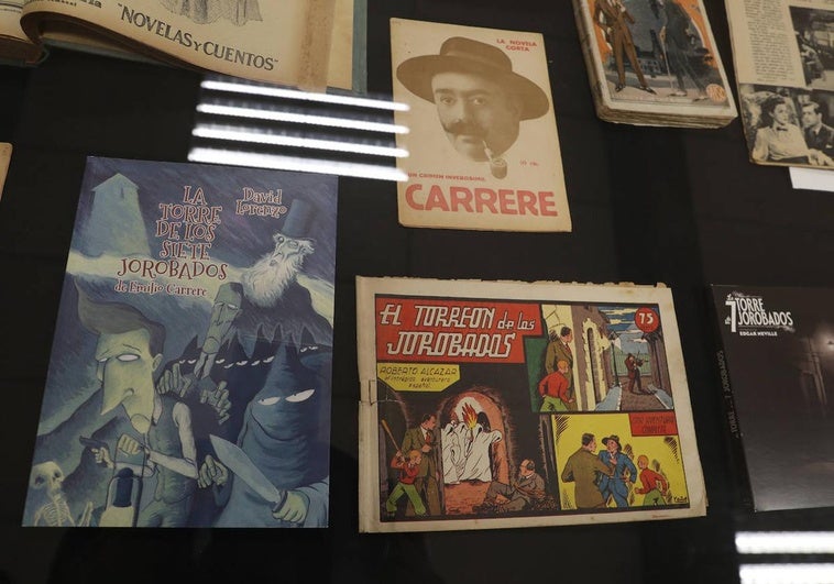 Una exposición de material de &#039;La torre de los siete jorobados&#039;