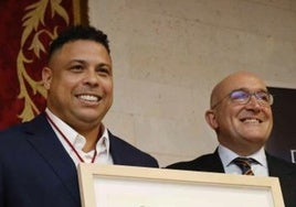 Ronaldo Nazário y Jesús Julio Carnero, en una imagen de 2018.