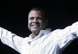 Omar Geles, en un actuación.