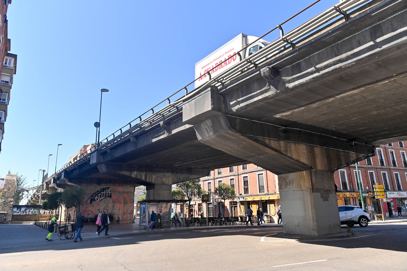 Las imágenes del Viaducto de Argales y Daniel del Olmo