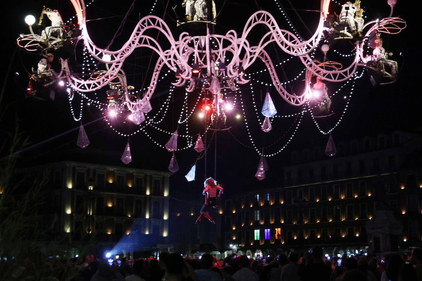 Las imágenes de la espectacular Cristal Palace en la Plaza Mayor