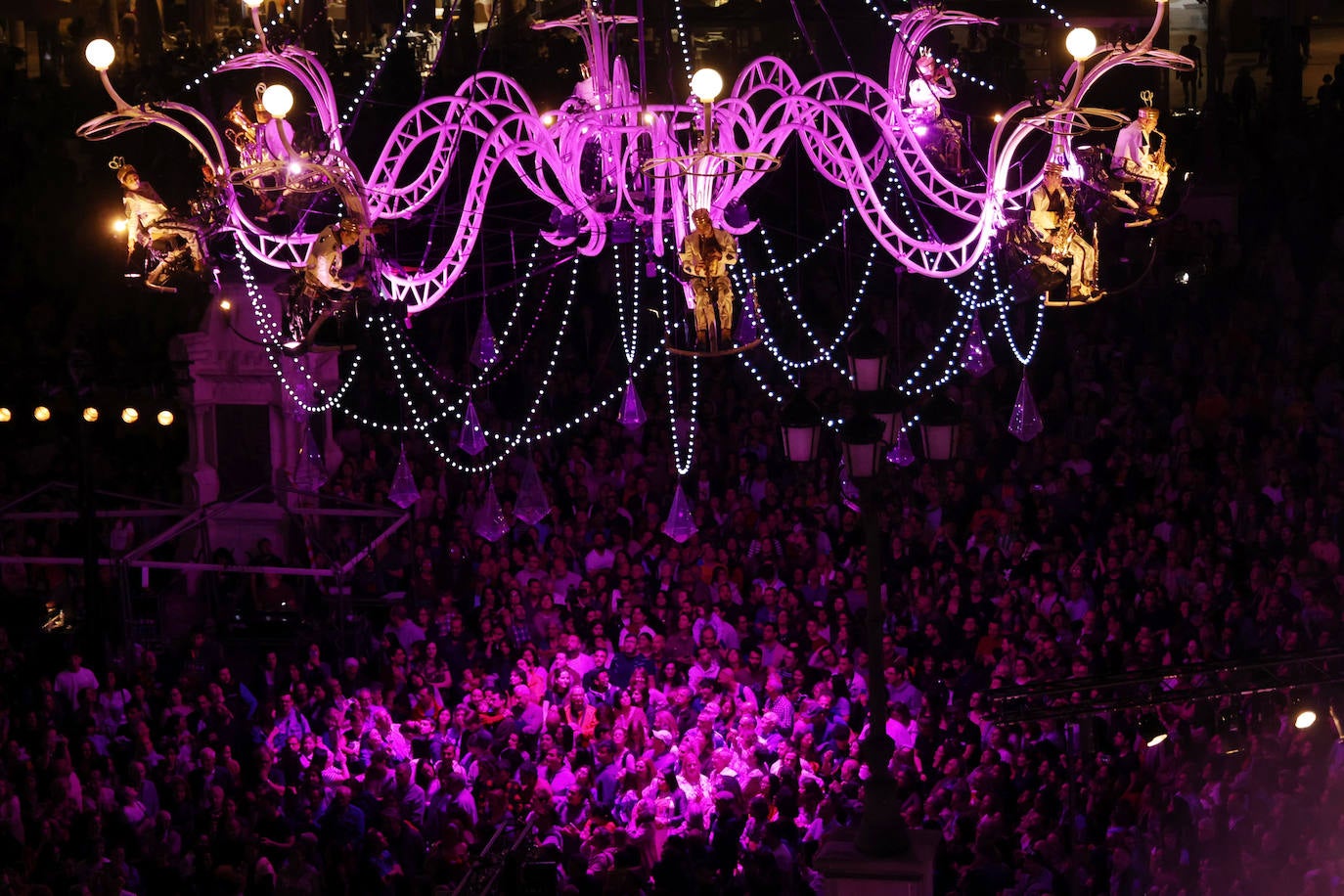 Las imágenes de la espectacular Cristal Palace en la Plaza Mayor