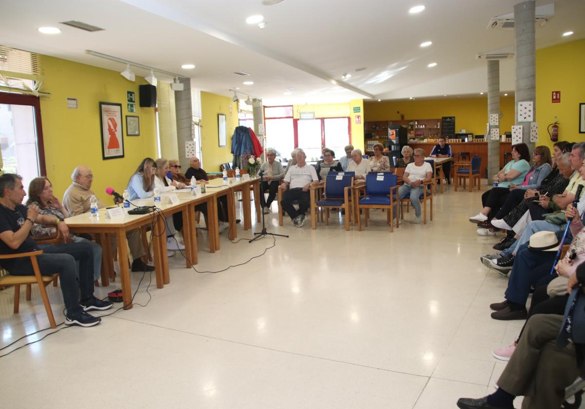 Mesa redonda sobre la achicoria.