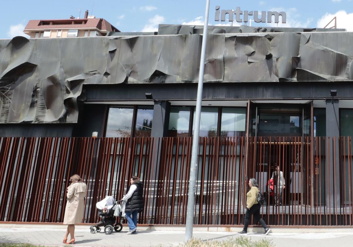 Sede de Intrum en la calle Rastrojo de Valladolid, en lo que fue el Museo Fundación Cristóbal Gabarrón.