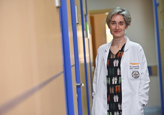 La doctora González García, fotografiada tras la entrevista en las instalaciones del IOBA.