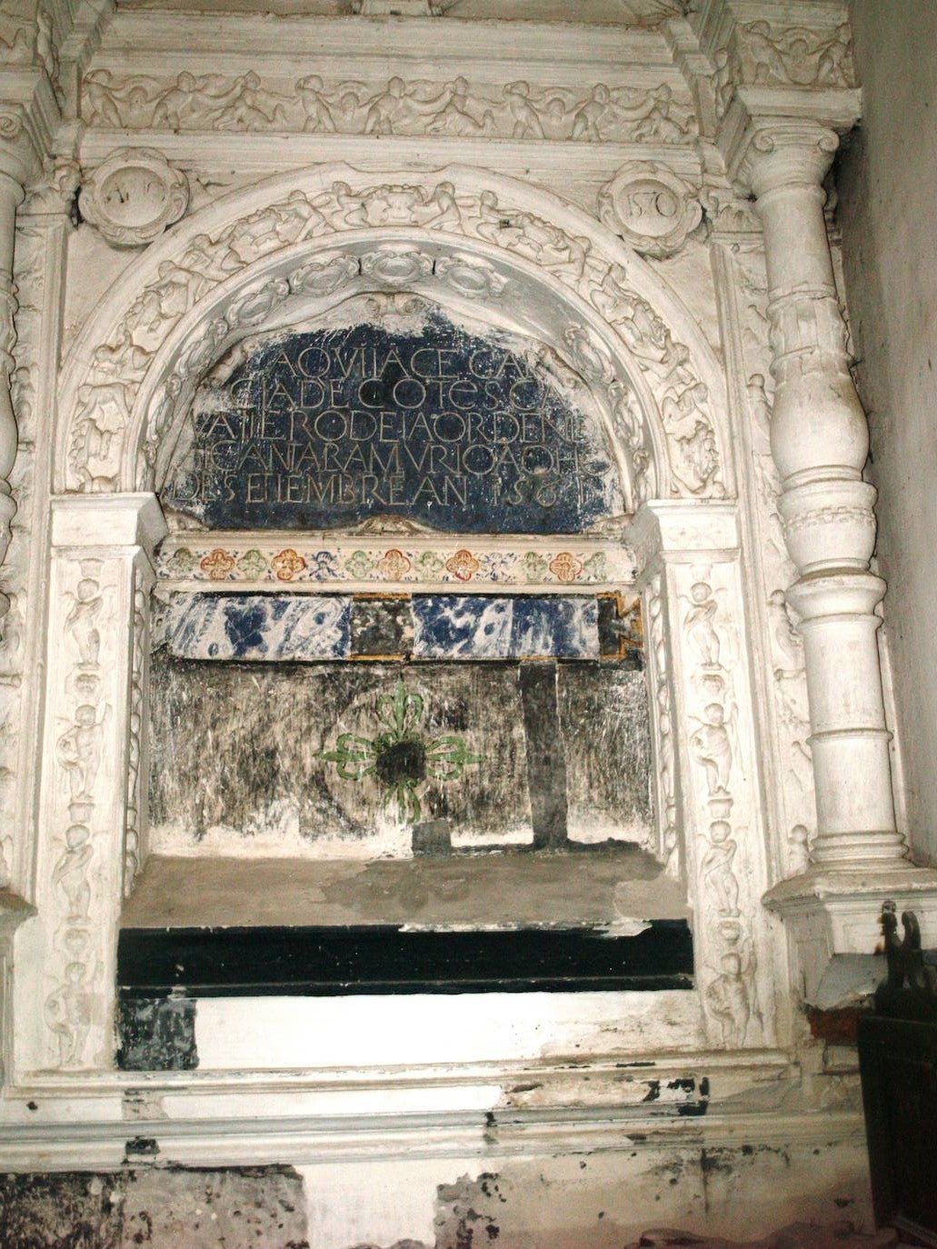 Interior de la iglesia de San Juan (capilla de los Cotes).