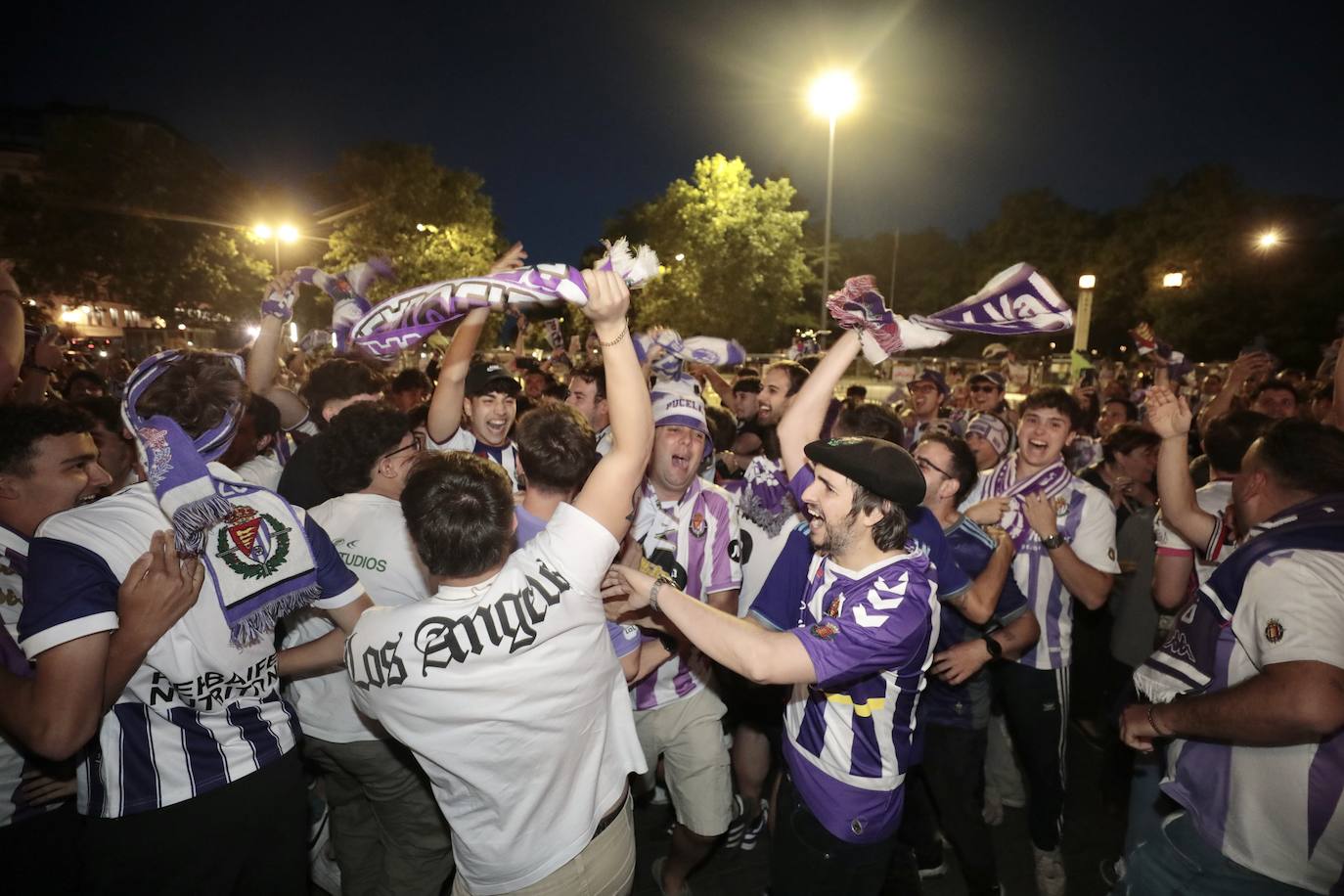 Fotos de la celebración del ascenso en la fuente de Zorrilla