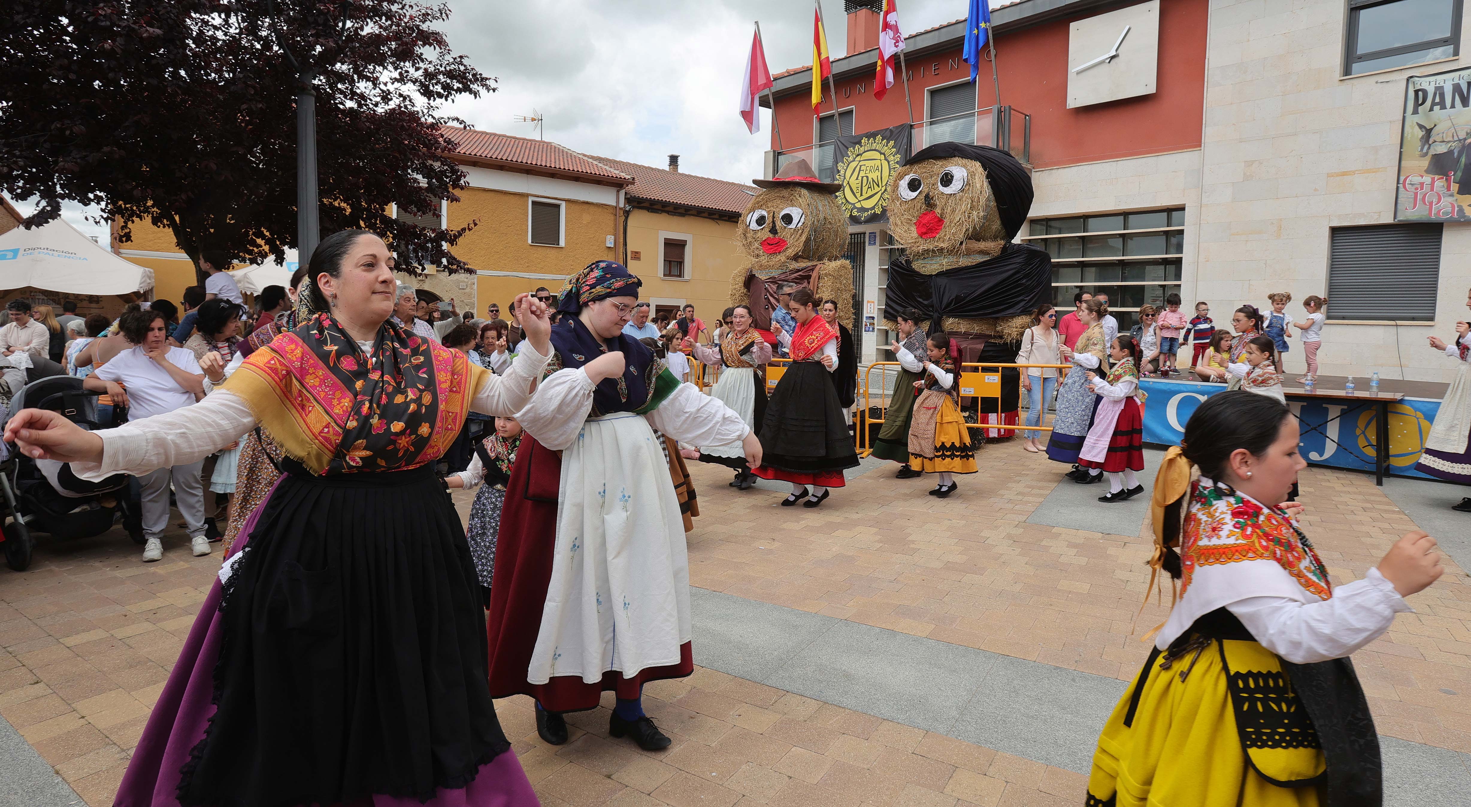 Grijota celebra su tradicional Feria del Pan