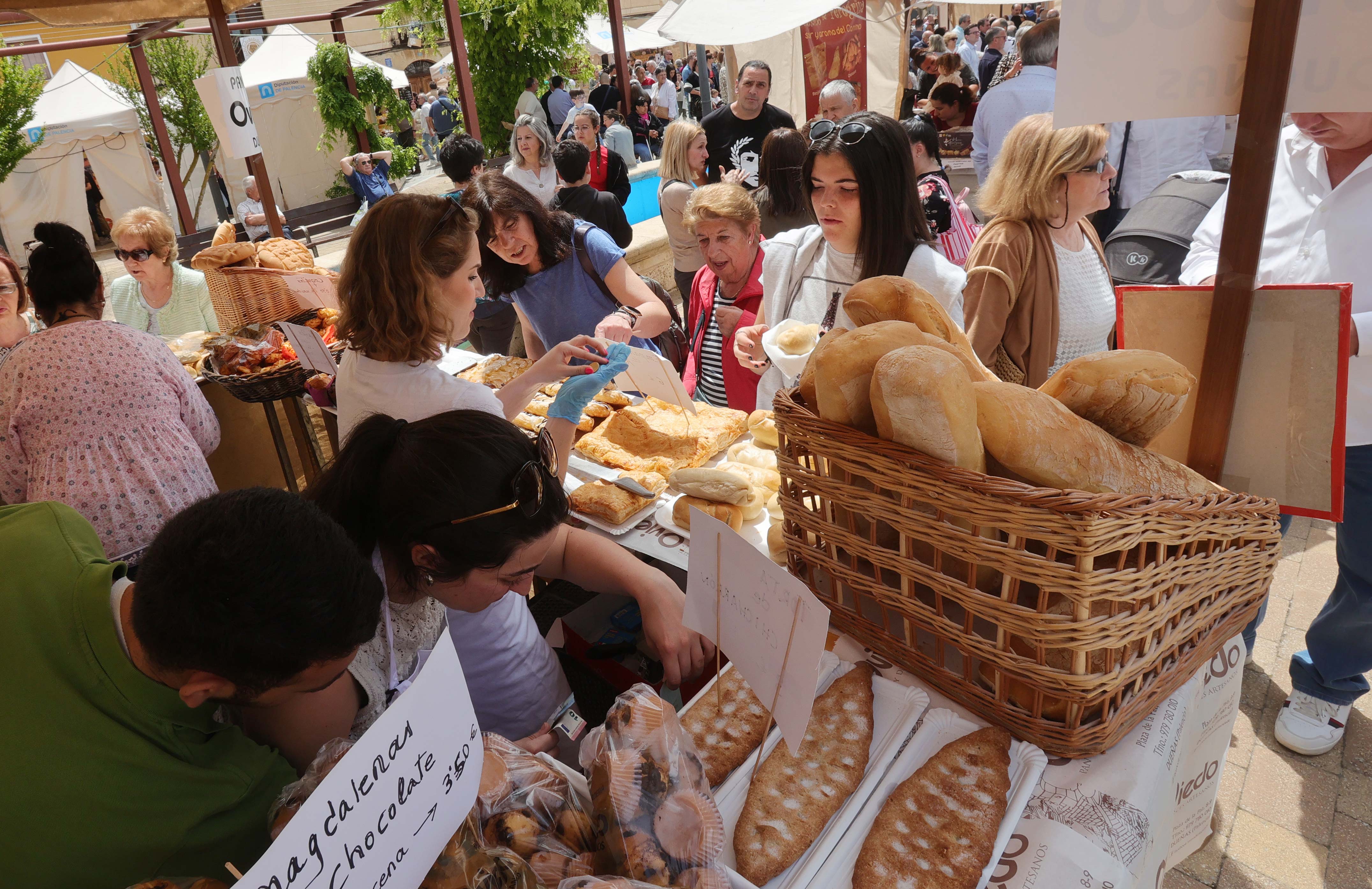 Grijota celebra su tradicional Feria del Pan