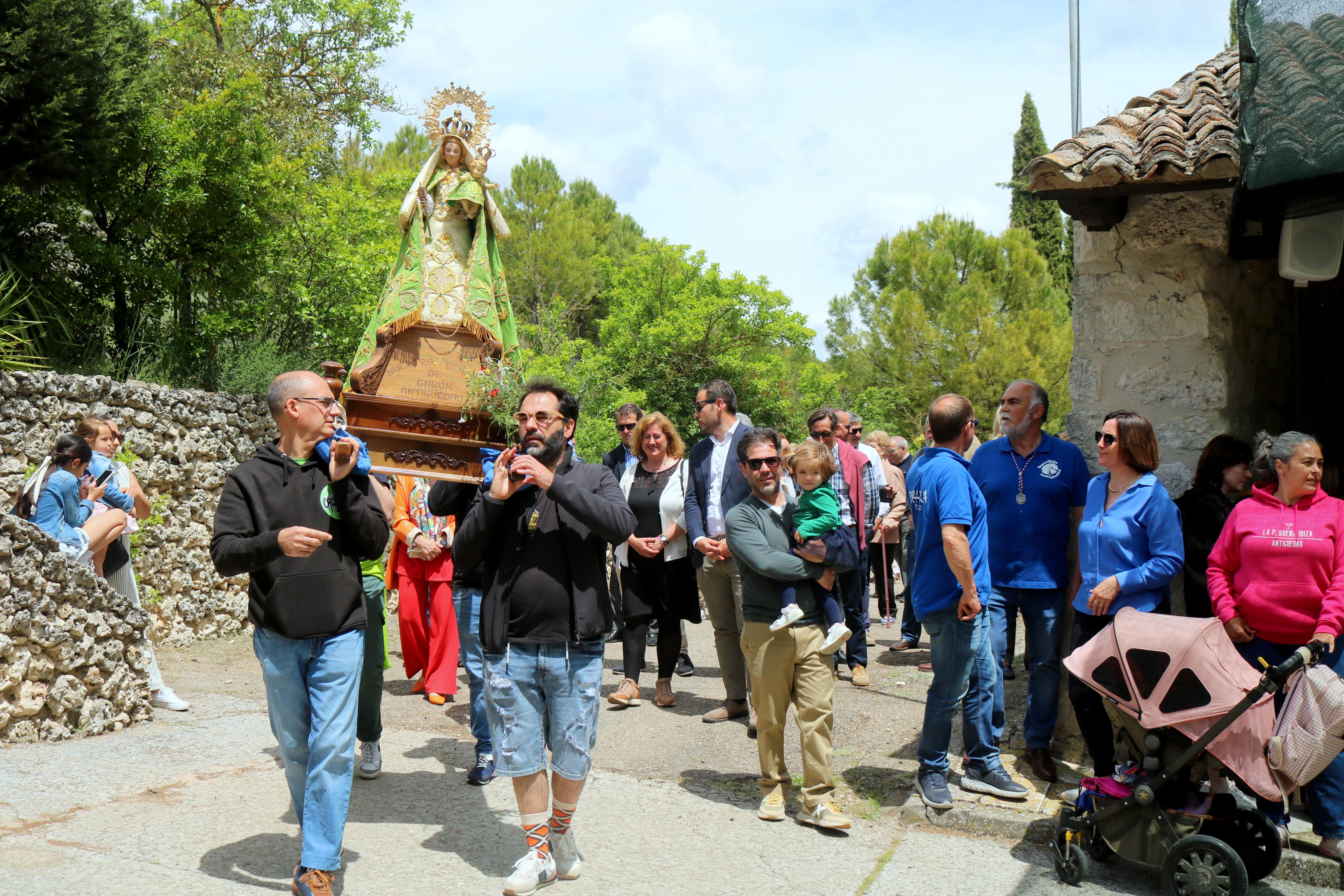 Antigüedad danza en honor a la Virgen de Garón