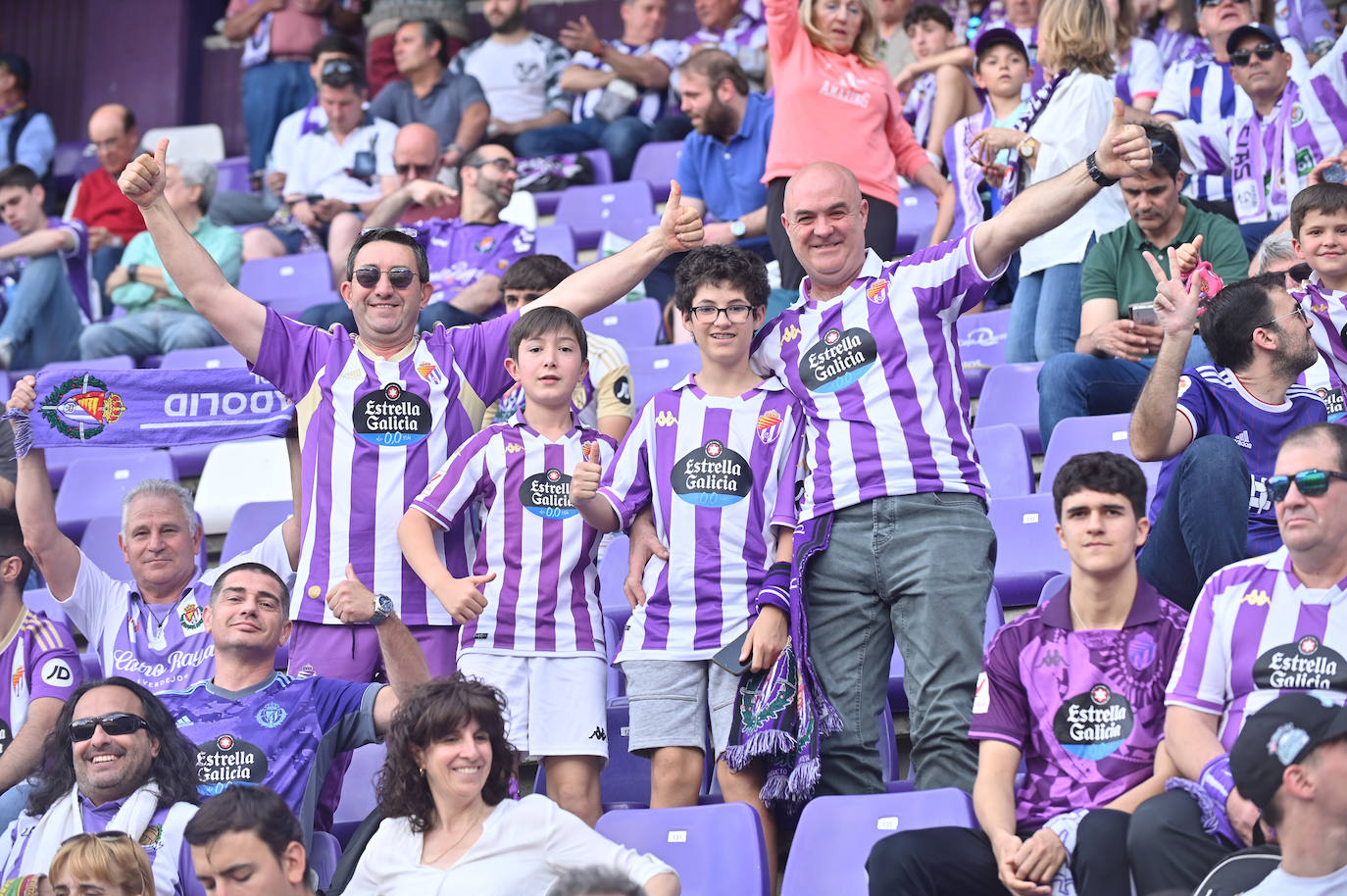 Búscate en la grada del Real Valladolid-Villarreal B (1/4)